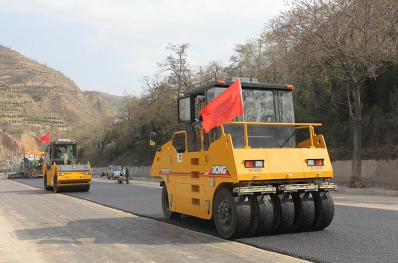 摊铺机租赁的具体流程 摊铺机租赁的具体流程